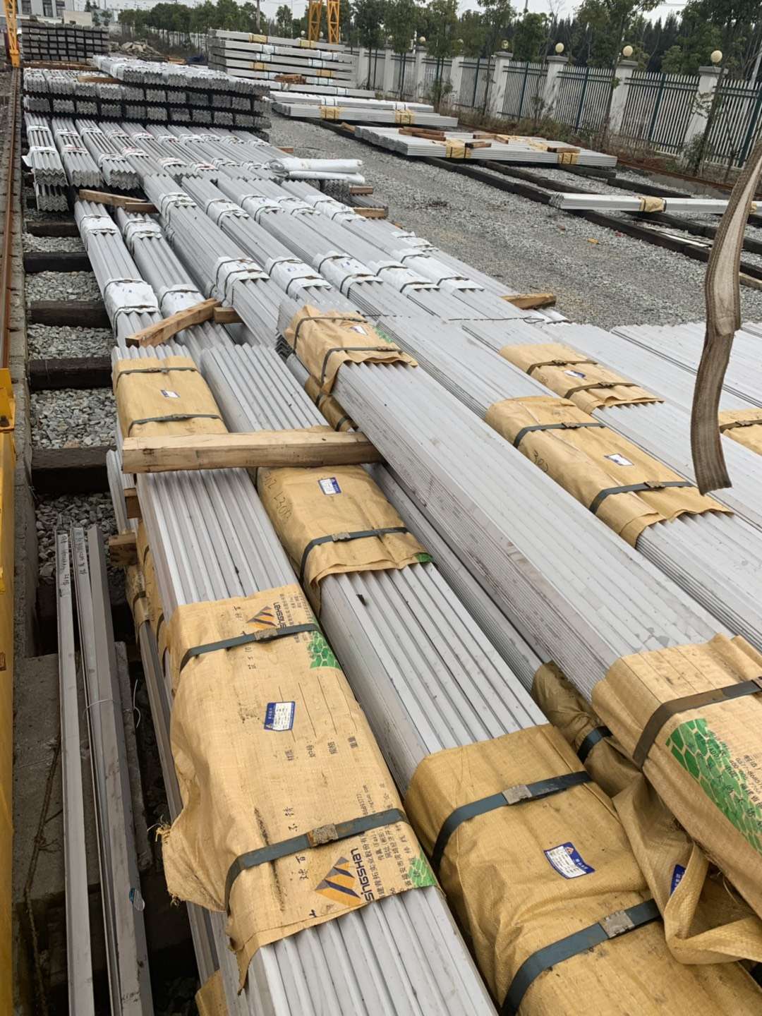 201���P�U������a(ch��n)�N�ۏS��